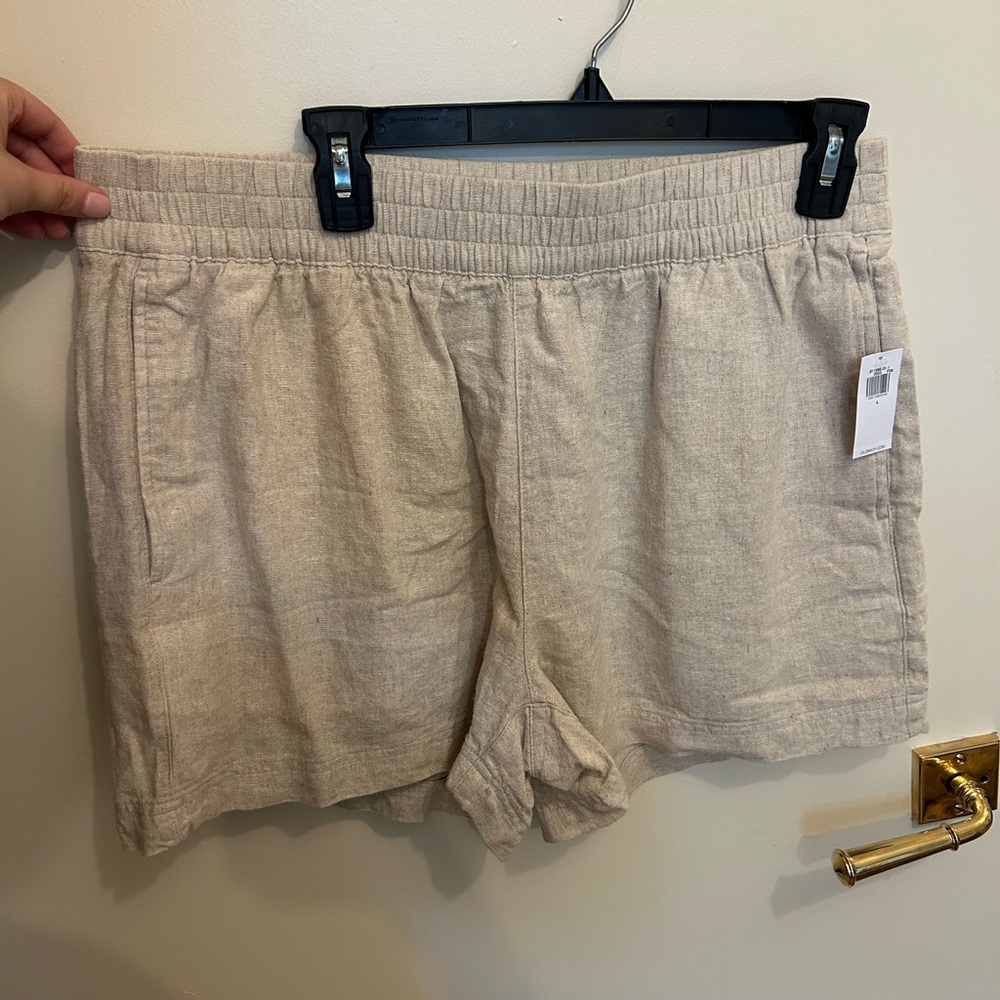 NWT Old Navy Beige Relaxed Linen-Blend Women’s Shorts